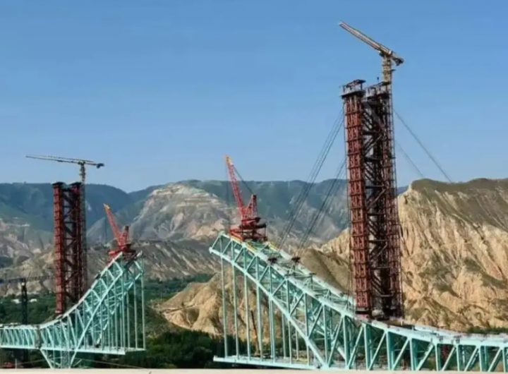 Setidaknya 7 Tewas dan 9 Orang Hilang Setelah Tali Putus di Jembatan yang Sedang Dibangun di Tiongkok