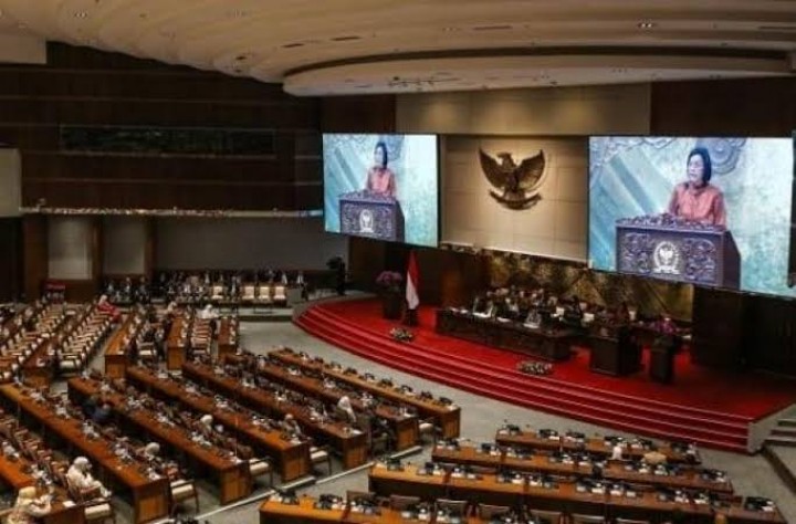 Membandingkan Pendapatan per Bulan Guru Vs DPR, Tidak Masuk Akal