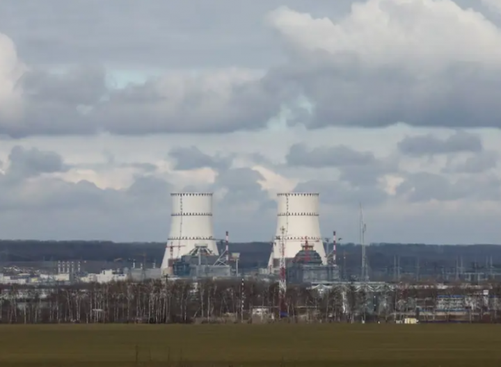 Serangan Pesawat Nirawak Ukraina Hantam PLTN dan Terminal Minyak Rusia saat Kyiv Rayakan Hari Kemerdekaan