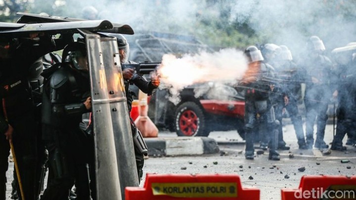 Mitos atau Fakta, Bisakah Pasta Gigi Menangkal Paparan Gas Air Mata?