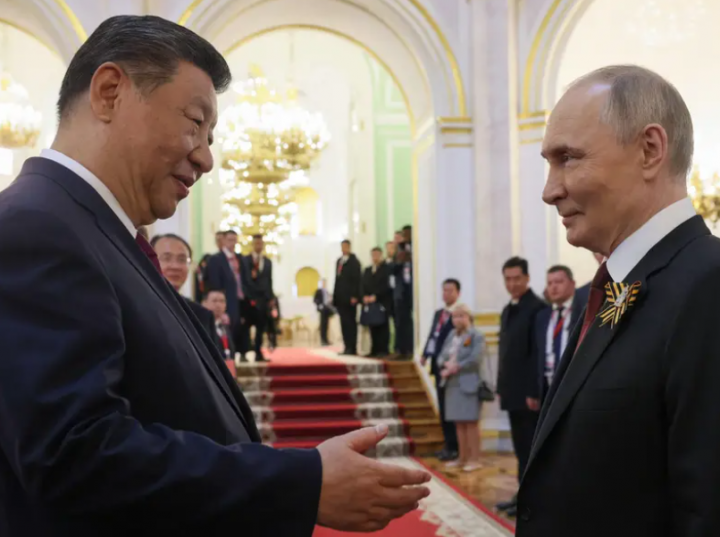 Tanpa Menyebut Trump, Putin Mengecam ‘Sanksi Diskriminatif’ dan Puji Tiongkok