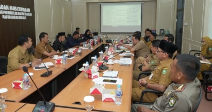 Bapemperda DPRD Bengkalis Bahas Perubahan Propemperda dan Ranperda 2025
