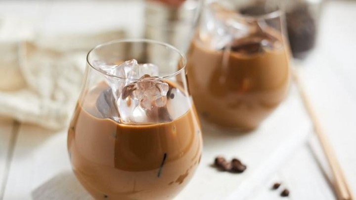 7 Minuman yang Perlu Dibatasi Demi Kesehatan Optimal