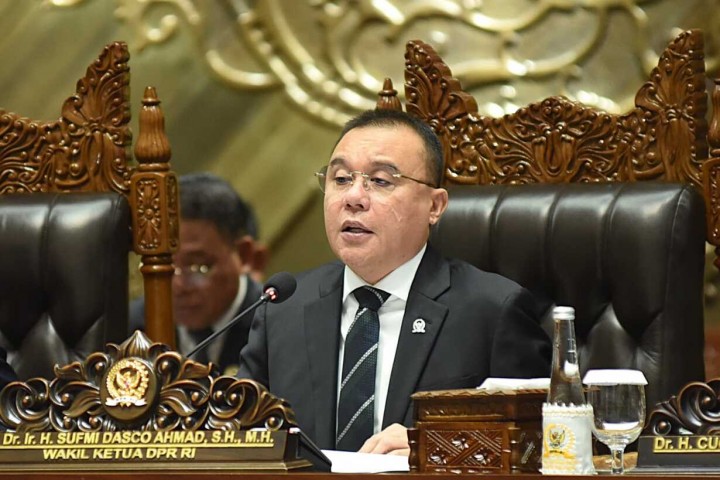 Sufmi Dasco Tegaskan Status Ahmad Sahroni Cs akan Ditentukan MKD dan Mahkamah Partai. (X/Foto)