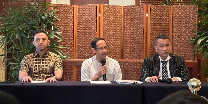 Hotman Paris Minta Bantuan Prabowo: Saya Buktikan Nadiem Tak Korupsi. (X/Foto)