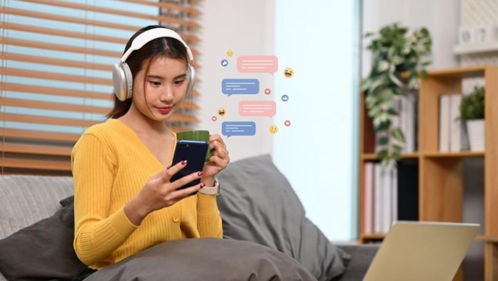 Nggak Bisa Stop Scroll Medsos Seharian? Bisa Jadi Ini Pemicunya