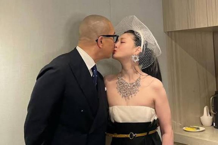Punya Makna Mendalam, Ini Tulisan DJ Koo di Nisan Barbie Hsu