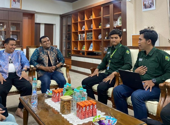 Himanistik FISIP UNRI Keluhkan Macet dan PKL di Jalan HR Soebrantas saat Bertemu Wawako Pekanbaru