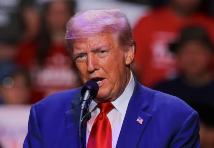 Trump Mengenakan Tarif Besar-besaran Terhadap Narkoba, Truk, dan Furnitur