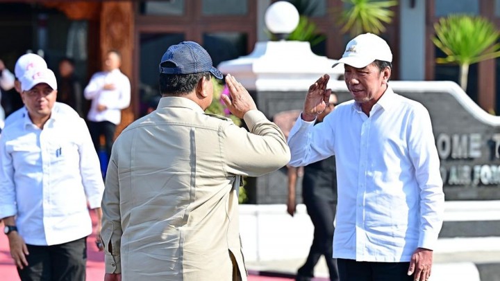 Presiden Prabowo Subianto dan Presiden ke-7 Joko Widodo. Sumber: Internet