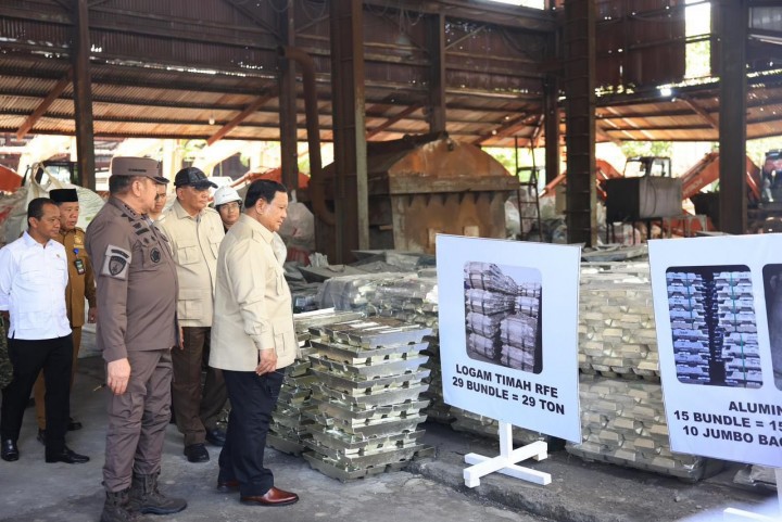 Prabowo Temukan Tumpukan Mineral Logam Tanah Jarang yan Bernilai Miliaran Rupiah saat Kunjungan ke Smelter Bangka Belitung Sitaan Jaksa