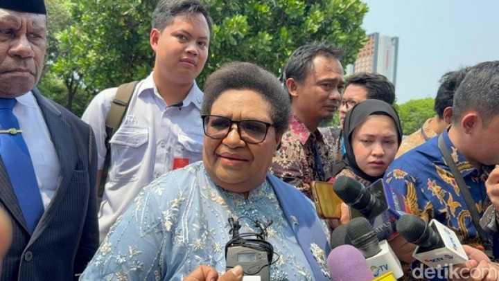 Prabowo Bakal Lantik Ribka Haluk Sebagai Komite Eksekutif Percepatan Pembangunan Papua.