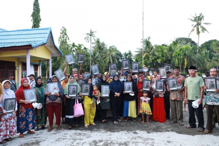 Menembus Sunyi Teluk Lanus: Perjalanan Bupati Siak Dr. Afni Z Membawa Pesan Kepedulian dan Ingatan Sejarah di HUT Siak ke-26