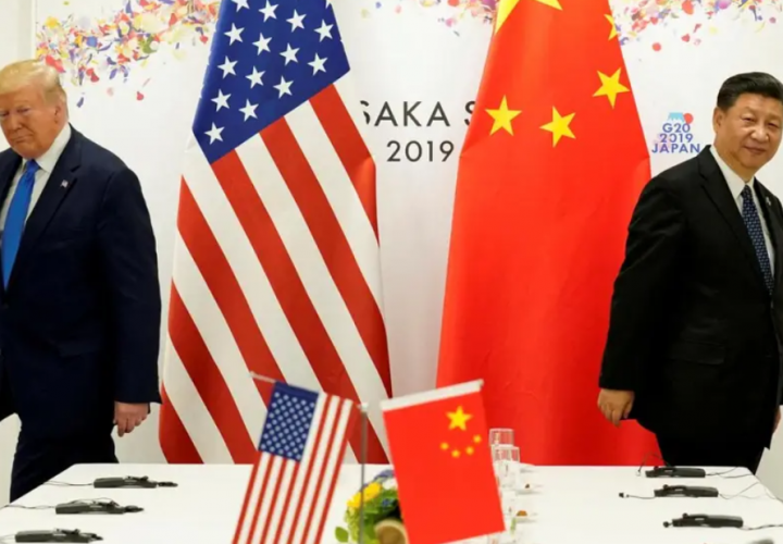 Trump Kenakan Tarif 100 Persen Terhadap Tiongkok Setelah Beijing Membatasi Pengiriman Mineral Tanah Jarang