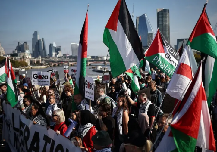 Israel Pindahkan Tahanan Palestina Menjelang Pembebasan Mereka Berdasarkan Kesepakatan Gencatan Senjata Gaza
