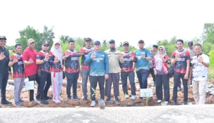 Aksi Peduli Lingkungan, Bupati Apresiasi Mahasiswa IAIN dan Polres Bengkalis