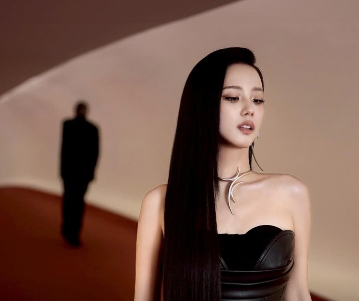 Berkat Eyes Closed, Jisoo Debut di Billboard Hot 100 Bareng Zayn