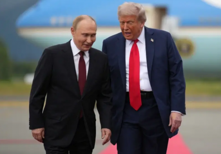 Trump Menjatuhkan Sanksi Kepada 2 Perusahaan Minyak Rusia Karena Hal Ini