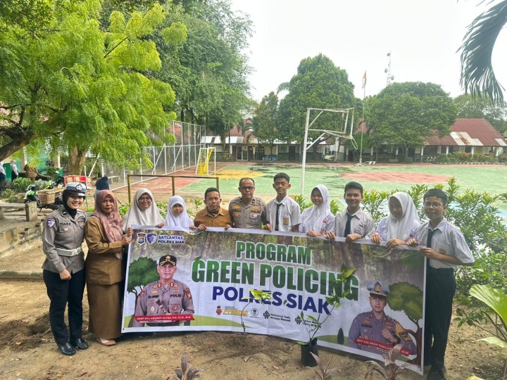 Satlantas Polres Siak Tanamkan Cinta Alam di Sekolah: “Green Policing Generasi Gen Z” Ajak Siswa Peduli Lingkungan Sejak Dini