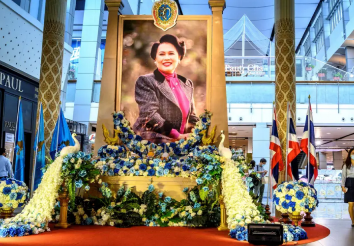 Thailand Berduka Atas Meninggalnya Mantan Ratu Sirikit, 'Ibu Negara', di Usia 93 Tahun