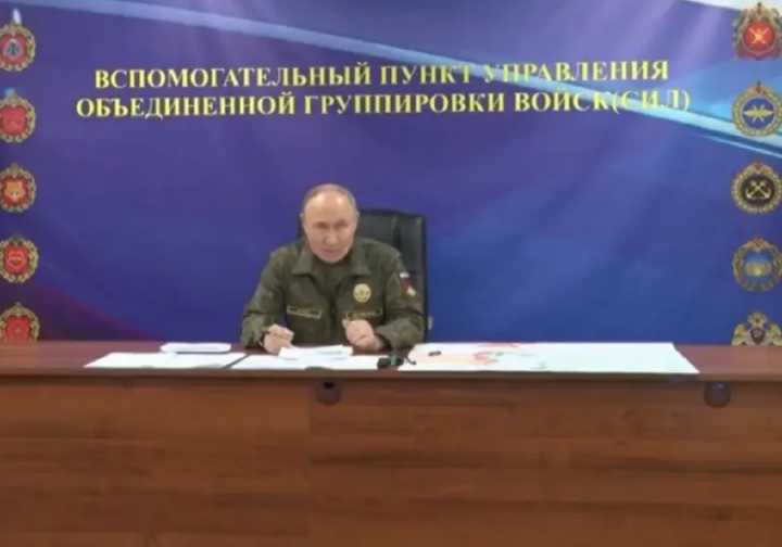 Presiden Rusia Vladimir Putin mengumumkan keberhasilan uji coba rudal 'Burevestnik' bertenaga nuklir dan berkemampuan nuklir/ tangkapan layar dari video di X)