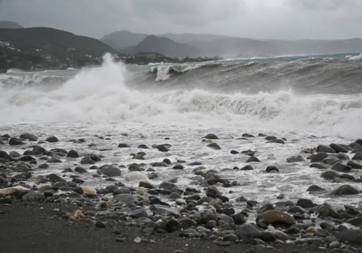 Badai Melissa Menerjang Jamaika dengan Angin Kencang Berkecepatan 185 mph dan Hujan Deras