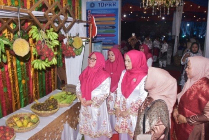 Ketua Tim PKK Kabupaten Bengkalis Apresiasi UMKM Bazar MTQ Kecamatan Pinggir