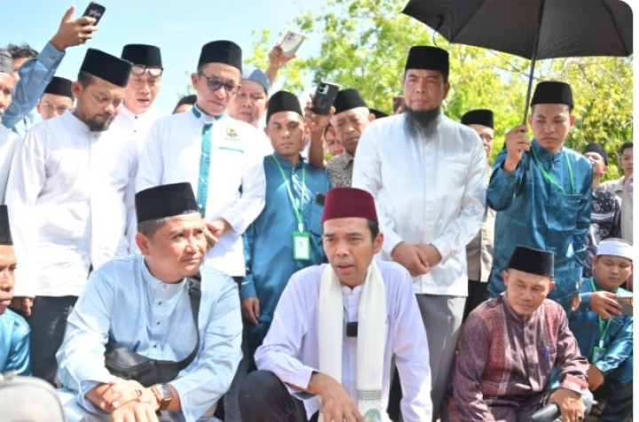 Syiar Islam di Bukit Batu Bengkalis, UAS Tandai Peresmian Masjid Al-Ashr dan Kelulusan Santri Tahfizh Darul Khair