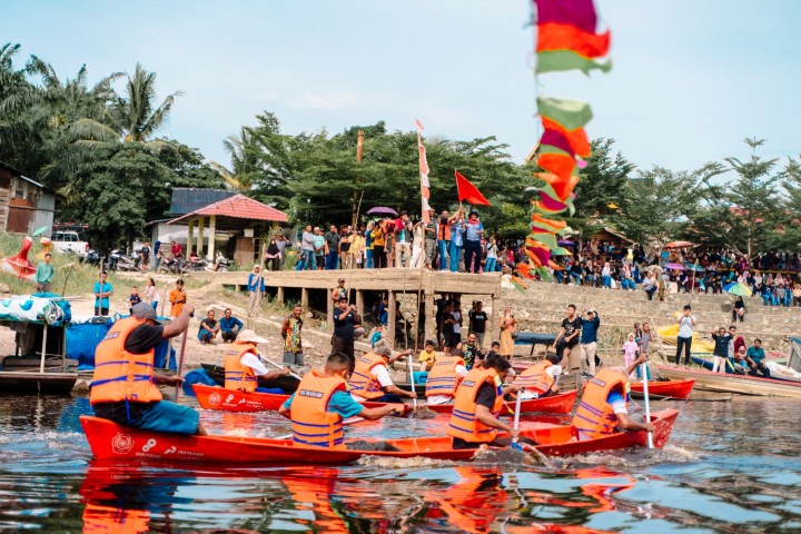 Dorong Pelestarian Budaya dan Ekonomi Lokal, PHR Dukung Pacu Sampan di Desa Balai Pungut Bengkalis
