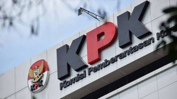 KPK Sita Dokumen Pergeseran Anggaran di Pemprov Riau