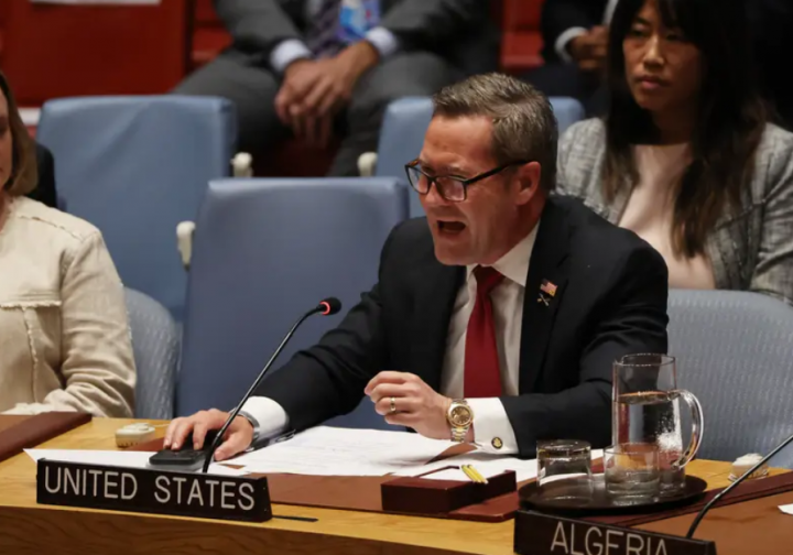 Duta Besar AS untuk Perserikatan Bangsa-Bangsa, Mike Waltz, berbicara pada pertemuan Dewan Keamanan mengenai situasi di Timur Tengah, termasuk masalah kenegaraan Palestina, selama Sidang Umum Perserikatan Bangsa-Bangsa (PBB) pada 23 September 2025, di Markas Besar PBB di New York City/ AFP