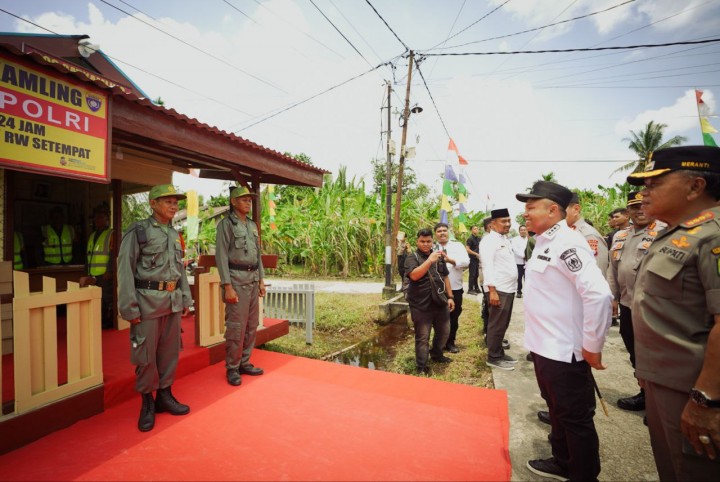 Kunjungan kerja Gubri Wahid di Meranti