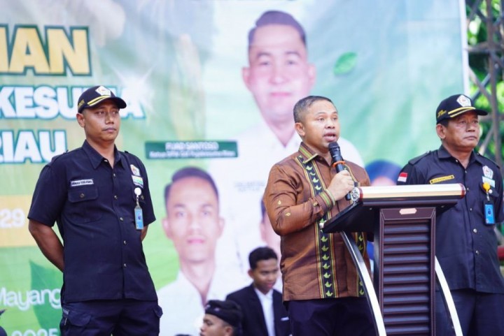 Gubri Abdul Wahid di pelantikan pengurus DPW Generasi Muda Pujakesuma Riau