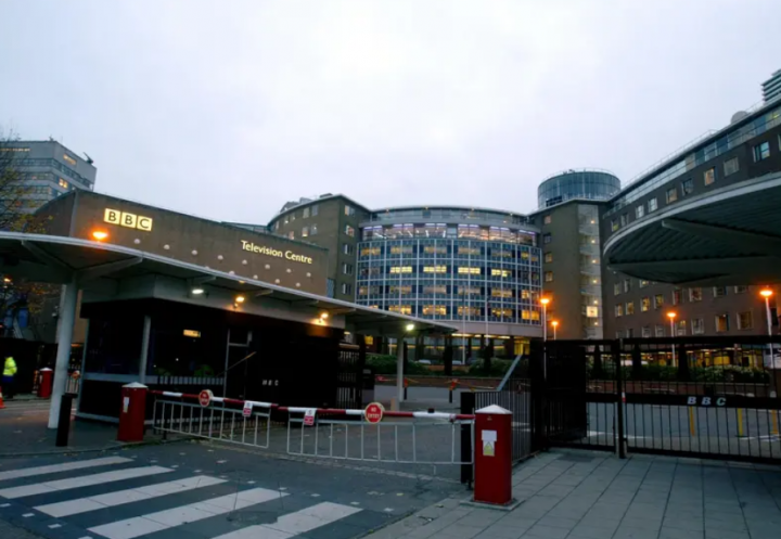 Trump vs BBC: Penyiar Inggris Berjanji untuk Melawan Tuduhan Pencemaran Nama Baik Presiden