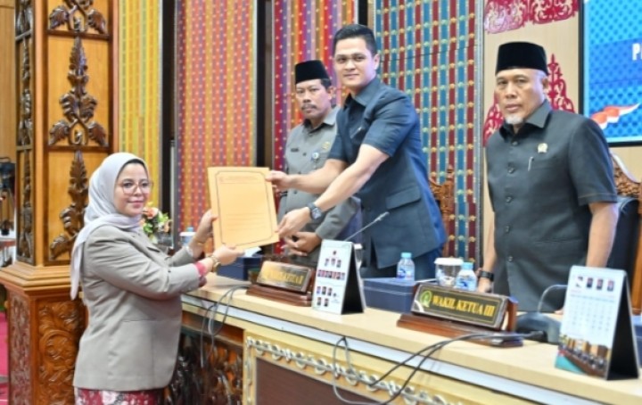 Pemda Bengkalis Dengarkan Pandangan Umum Tujuh Fraksi DPRD Terhadap RAPBD 2026