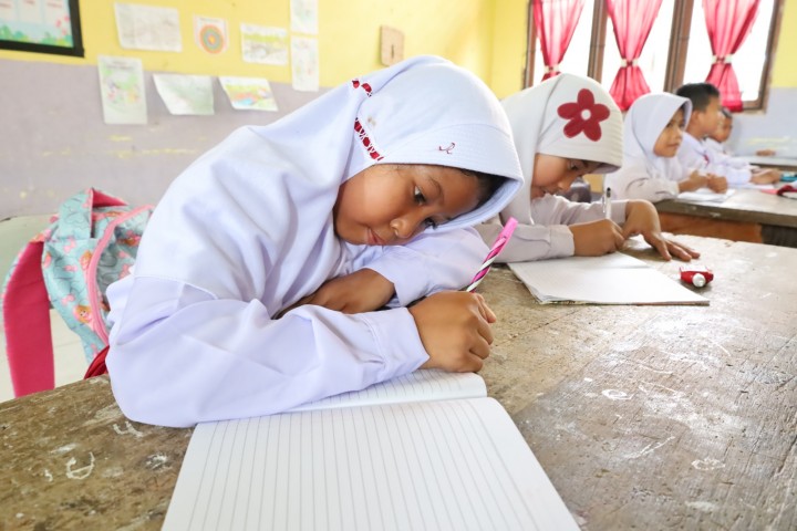 Pemerintah Kabupaten Siak Tindak Cepat Keluhan Ulfa, Sekda Tinjau Langsung dan Pastikan Pembuatan Akses Toilet Khusus