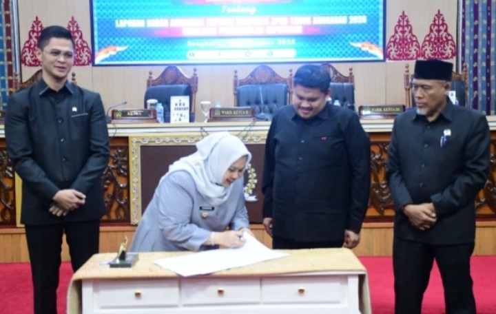 APBD 2026 Bengkalis Disahkan Rp 2,8 Triliun, Bupati Kasmarni, Kita Fokus Pembangunan