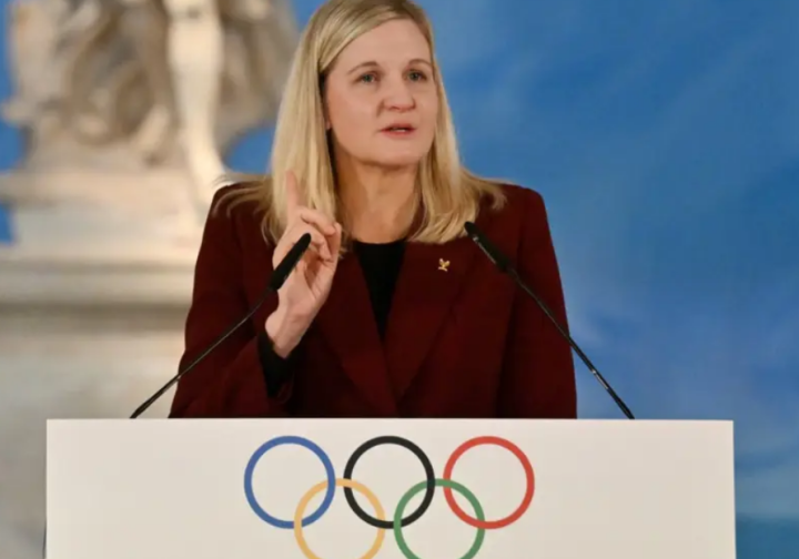 Ketua IOC Coventry Menangis Saat Kirab Obor Olimpiade Musim Dingin 2026 Dimulai