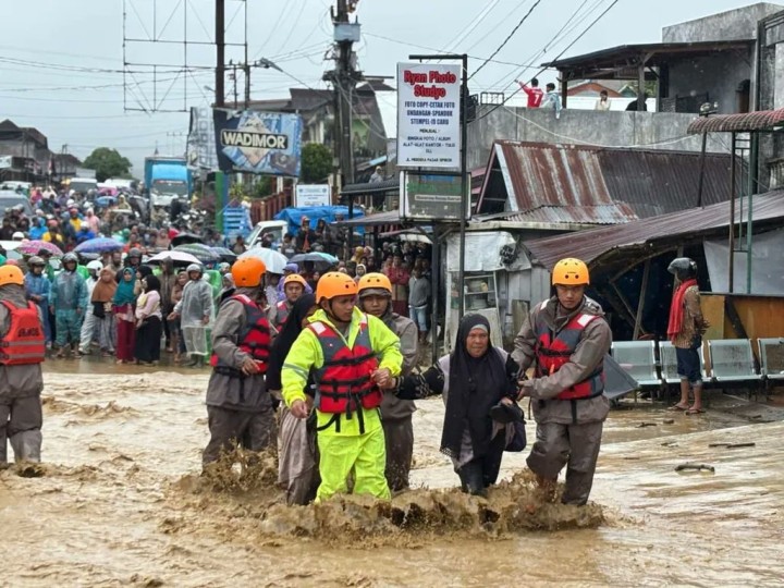 Banjir Bandang Tapanuli Selatan Memakan Korban Jiwa: 17 orang Tewas 