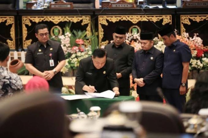 APBD Riau 2026 Disahkan Rp8,321 triliun