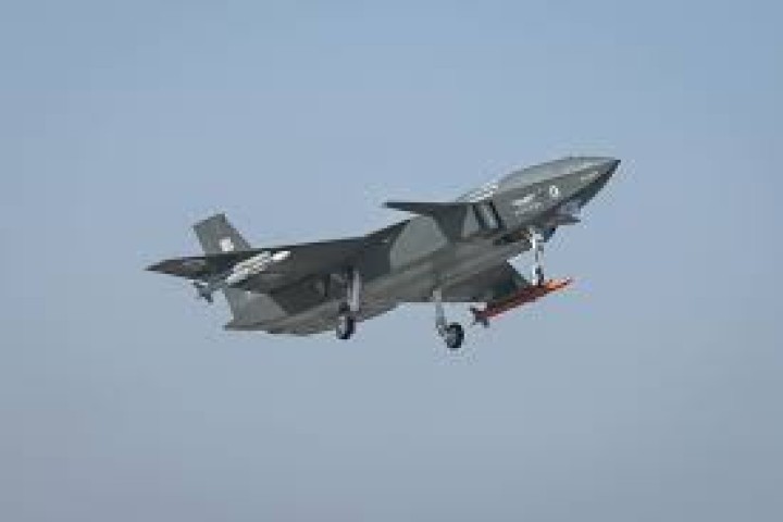 Perdana Luncurkan Rudal, Turki Pamer Uji Coba Jet Tempur Nirawak