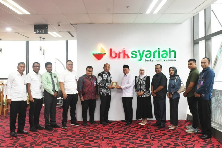 Kunker Bampemperda Rohul ke BRK Syariah