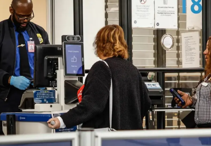 Amerika Serikat memperkirakan akan ada gelombang wisatawan asing tahun depan, karena menjadi tuan rumah Piala Dunia sepak bola pria/ AFP