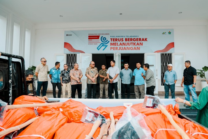 PTPN IV Regional III Kirim Ratusan Peralatan Bantu Pemulihan Pasca Bencana Sumbar