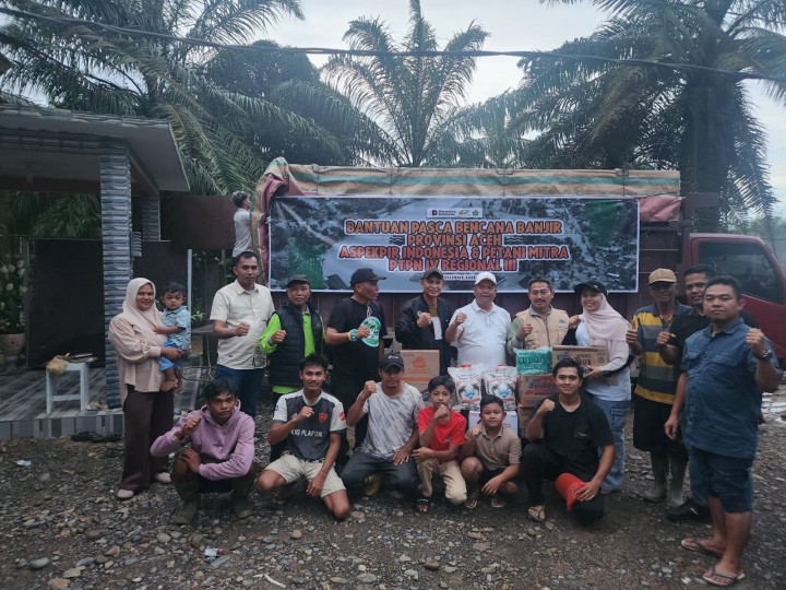 Ratusan Petani Binaan PTPN IV Galang Donasi Bantu Korban Bencana Aceh