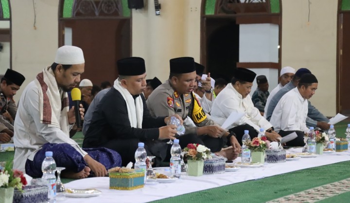Menyambut 2026, Kapolres Siak Hadiri Istighasah dan Doa Bersama di Islamic Center
