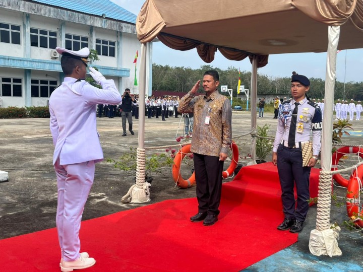 Mewakili Bupati, Kadis Perikanan Bengkalis Hadiri Pelantikan Jurusan Kemaritiman
