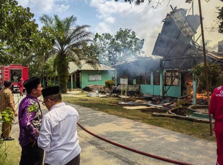 Diduga Korsleting Listrik, Kebakaran Ketiga Kalinya Terjadi di Ponpes Nurul Yakin Dayu