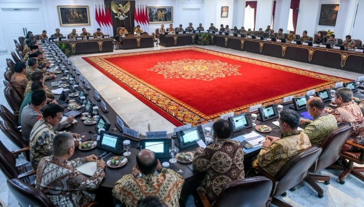 Mendukung Kinerja Pemerintah dengan Reshuffle