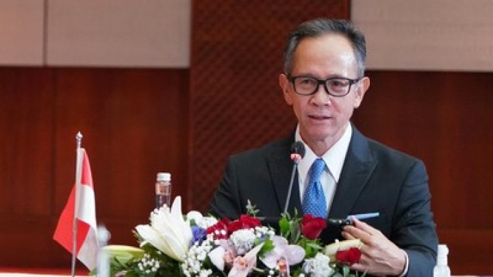 Ketua Dewan Komisioner Otoritas Jasa Keuangan (OJK) Mahendra Siregar. Sumber: CNN Indonesia